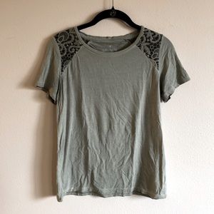 American Eagle Green Short Sleeve Shirt w/ Lace